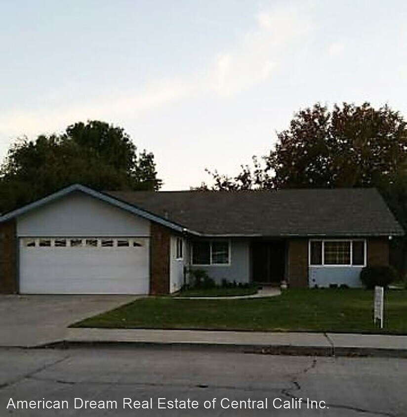 Primary Photo - 3 br, 2 bath House - 915 E. Hanford-Armona...