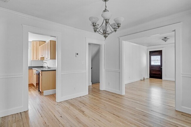 Foto del edificio - 44 Waldo Rd