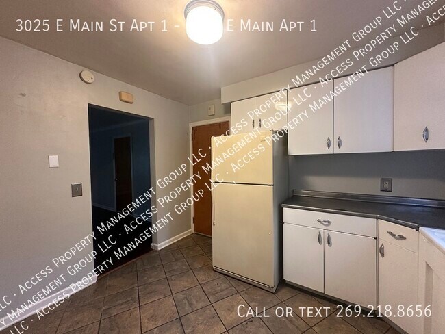 Foto del edificio - 3025 E Main St