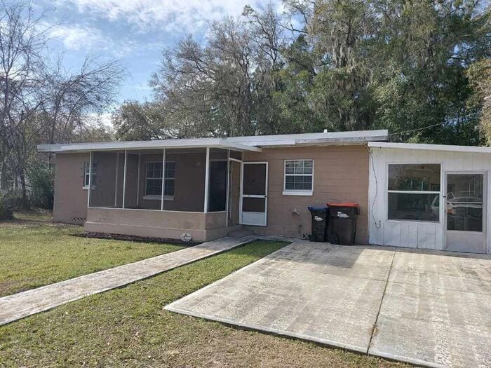 5724 SE Palm Rd, Belleview, FL 34420 House Rental in Belleview, FL