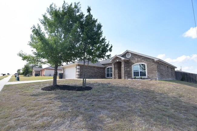 Foto del edificio - 3501 Salt Fork Dr