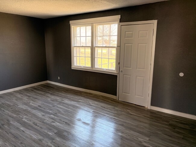 Foto del edificio - 46 Blackhawk Rd