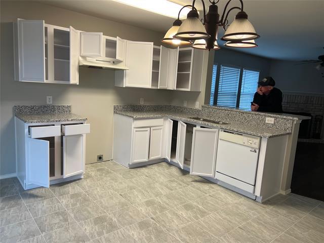 Building Photo - 1221 Aztec Tr