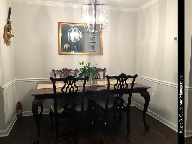 Foto del edificio - 12379 Wadsworth Way