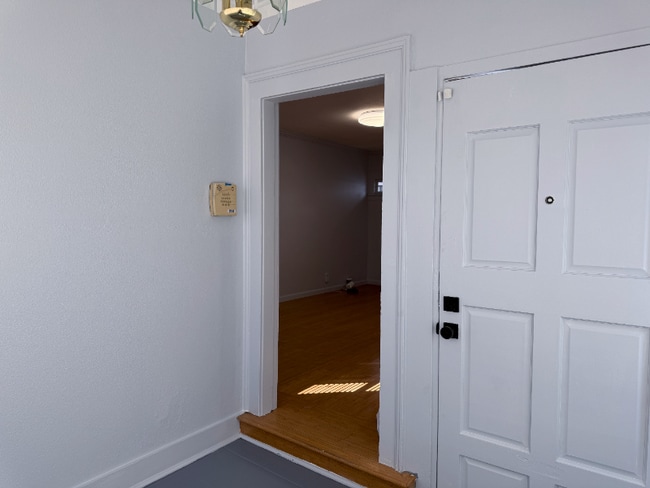 Foto del edificio - 4630 Melrose Ave