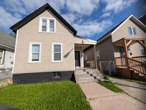 Building Photo - 2454 N Holton St