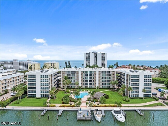 Building Photo - 3500 Gulf Shore Blvd N