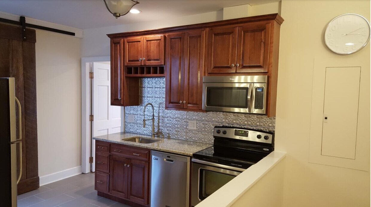 Foto principal - 103 Locust St