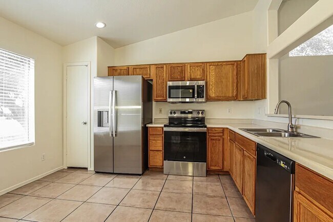 Foto del edificio - 8415 W Monterey Way