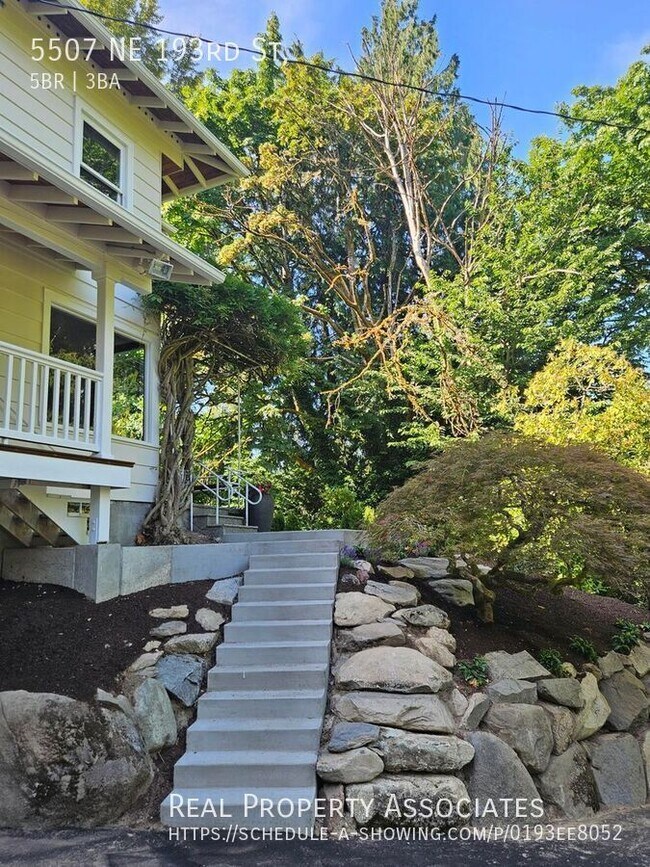Foto del edificio - 5507 NE 193rd St