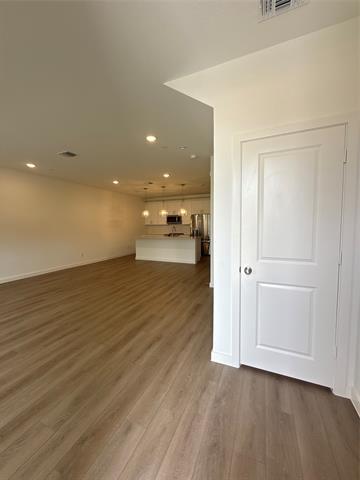 Building Photo - 7621 Dakota Dr