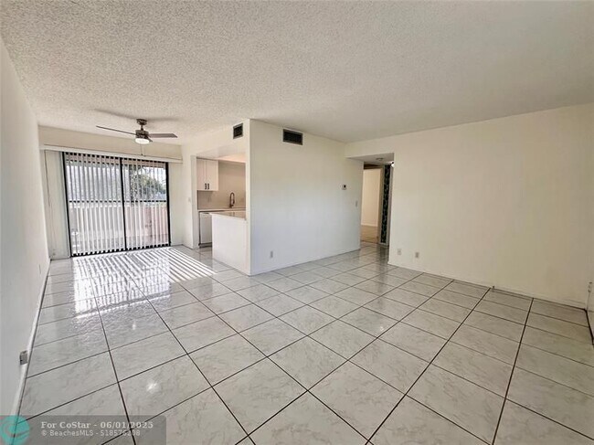 Foto del edificio - 4263 Oak Terrace Dr