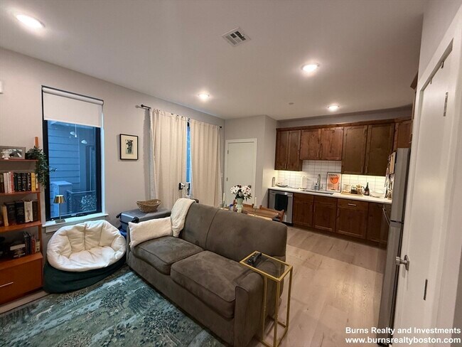 Foto del edificio - 400 W Broadway