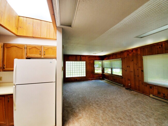 Building Photo - 1231 Old Boalsburg Rd.