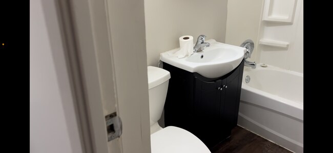 Building Photo - 390 Sundial Dr