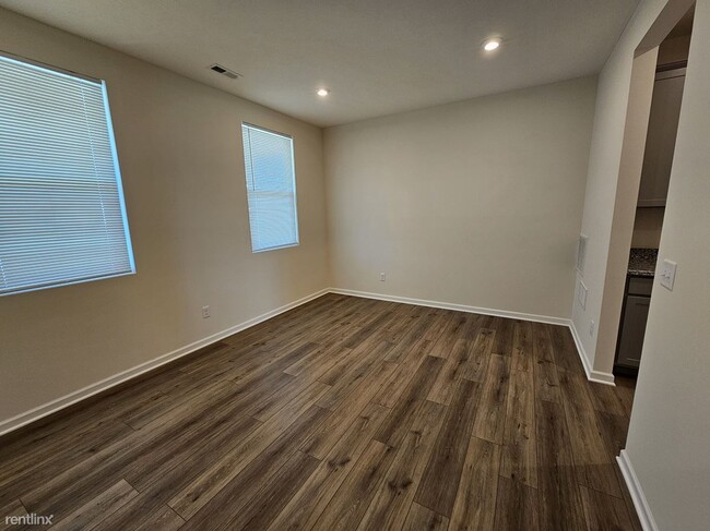 Building Photo - 4 br, 2.5 bath House - 1216 Lake Forest Dr