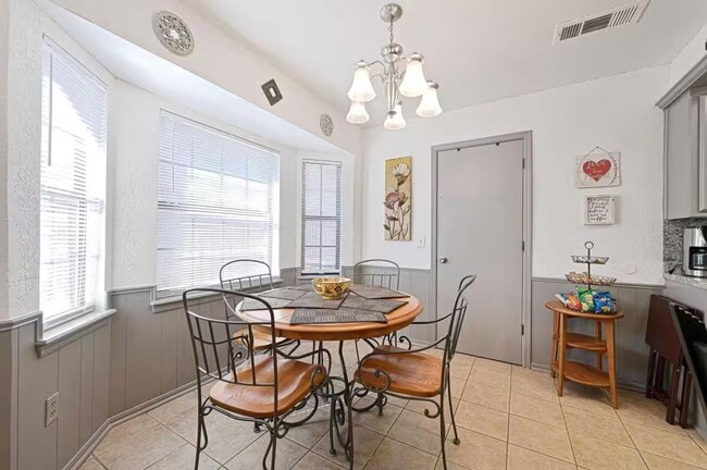 Foto del edificio - 1212 SW 99th Terrace