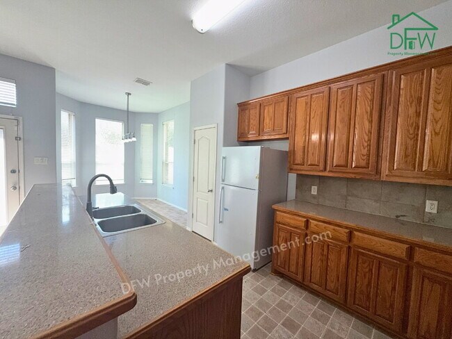 Building Photo - 3-Bedroom Home in Lakes of River Trails, Hurst - HEB ISD