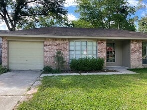Building Photo - 4530 Donalbain Dr