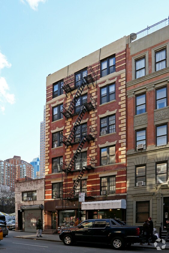 Primary Photo - 362 W 52nd St