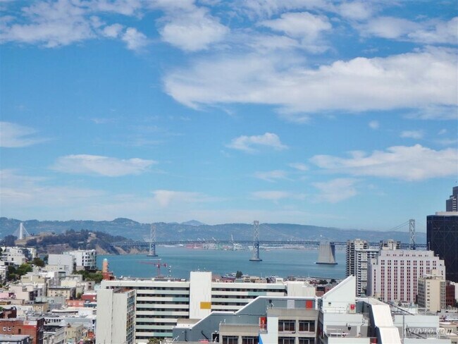 Foto del edificio - 1520 Taylor St