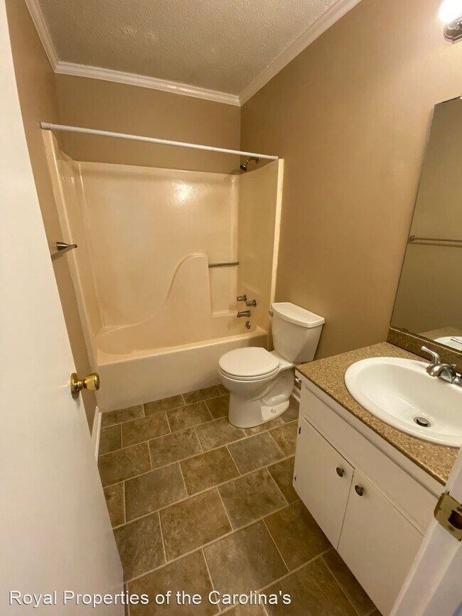Building Photo - 2 br, 1 bath House - 135 Sherrils Ct.