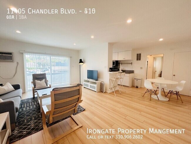Foto del edificio - 11405 Chandler Blvd
