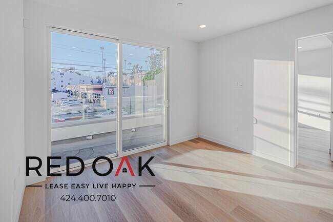 Foto del edificio - Fabulous Two Bedroom with Sunlit, Spacious...