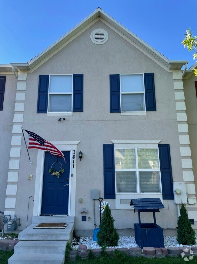 Building Photo - 3411 Dundee Dr
