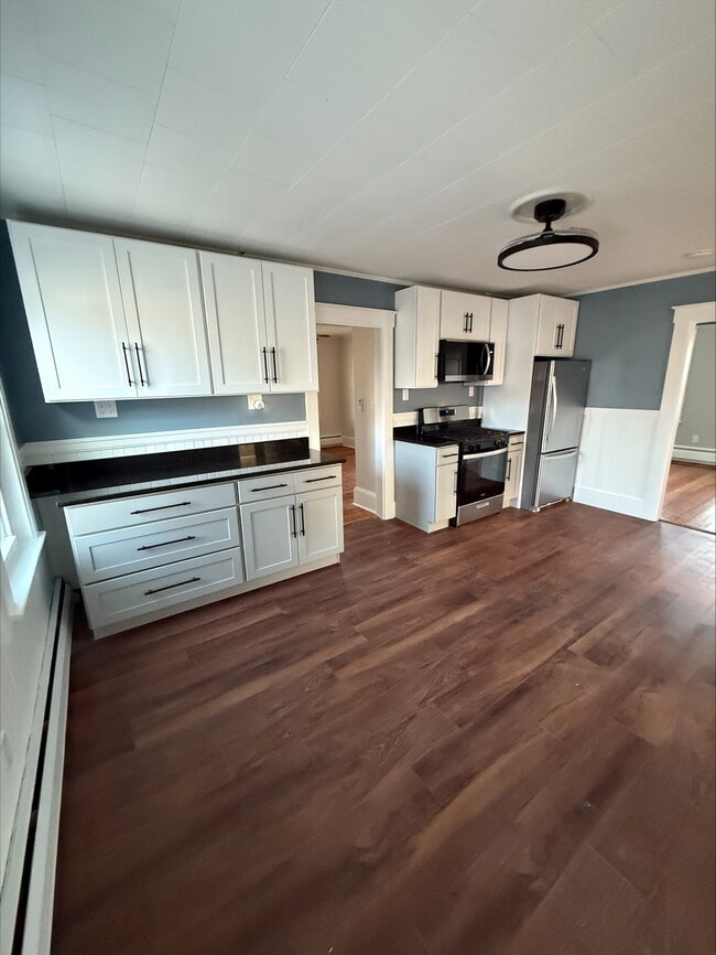 Building Photo - 38 Liberty St