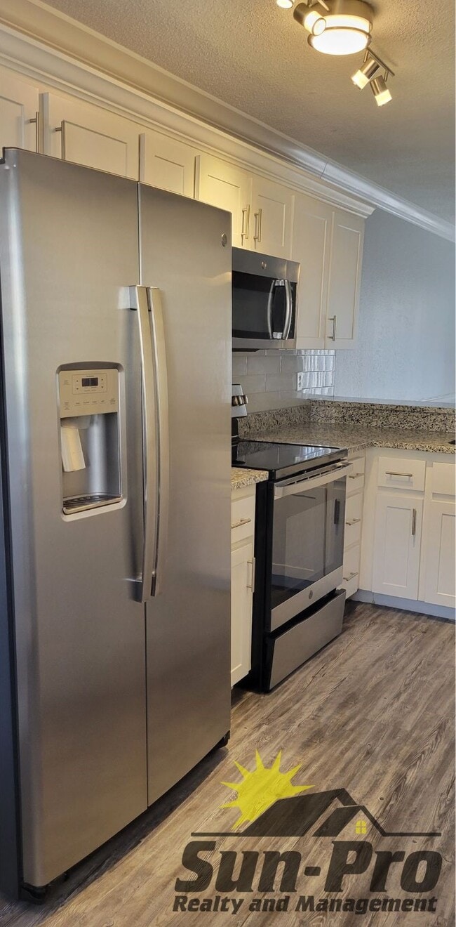 Building Photo - 480 Reed Canal Rd