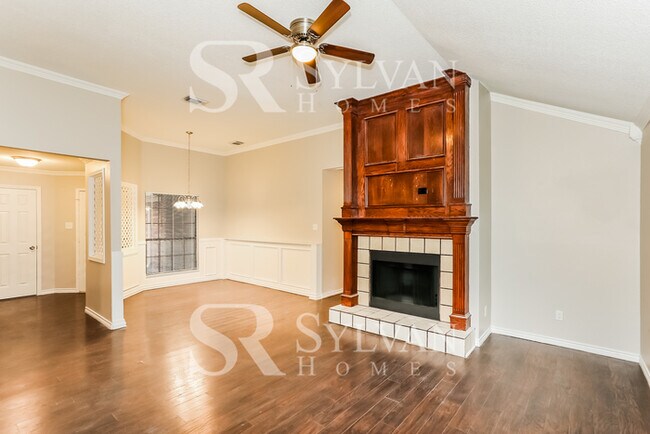 Building Photo - This is everything you have been looking for!