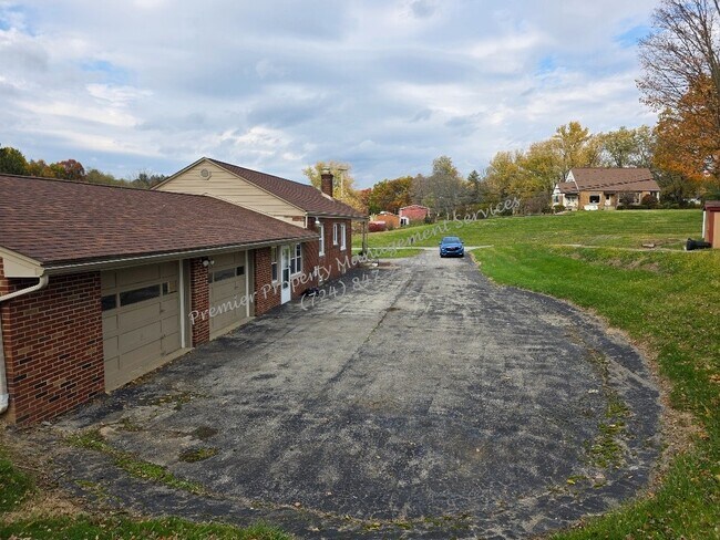 Foto del edificio - 2361 Darlington Rd