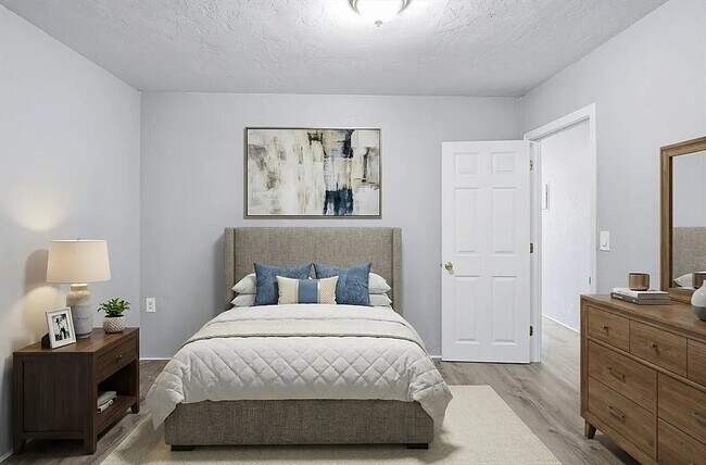 Foto principal - 531 Main St