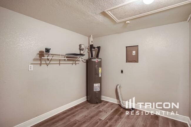 Building Photo - 10289 128th Terrace N