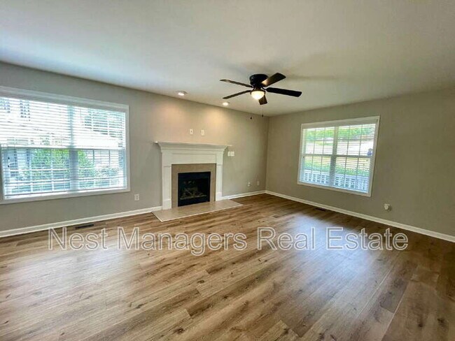 Foto del edificio - 216 Cobblestone Dr