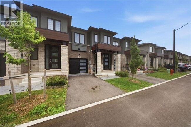 Building Photo - 155 Equestrian Way