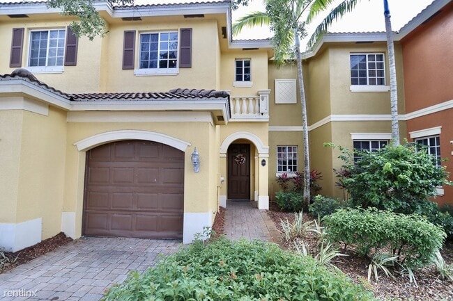 Building Photo - 3 br, 2.5 bath Townhome - 10101 Tin Maple ...