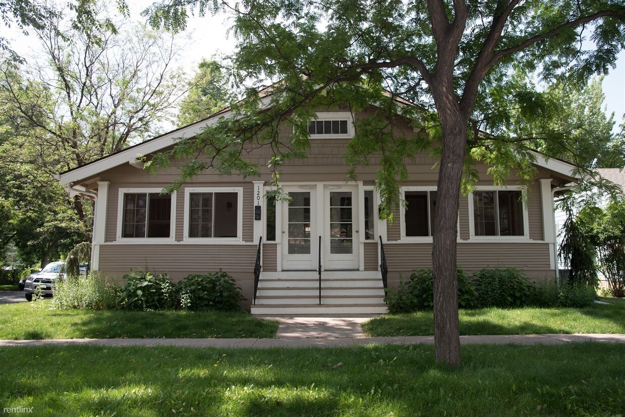 Primary Photo - 1201 W Oak St