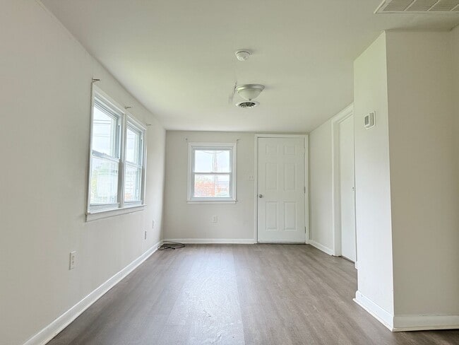 Foto del edificio - 2 bed, 1 bath Seaford Home with a Private ...
