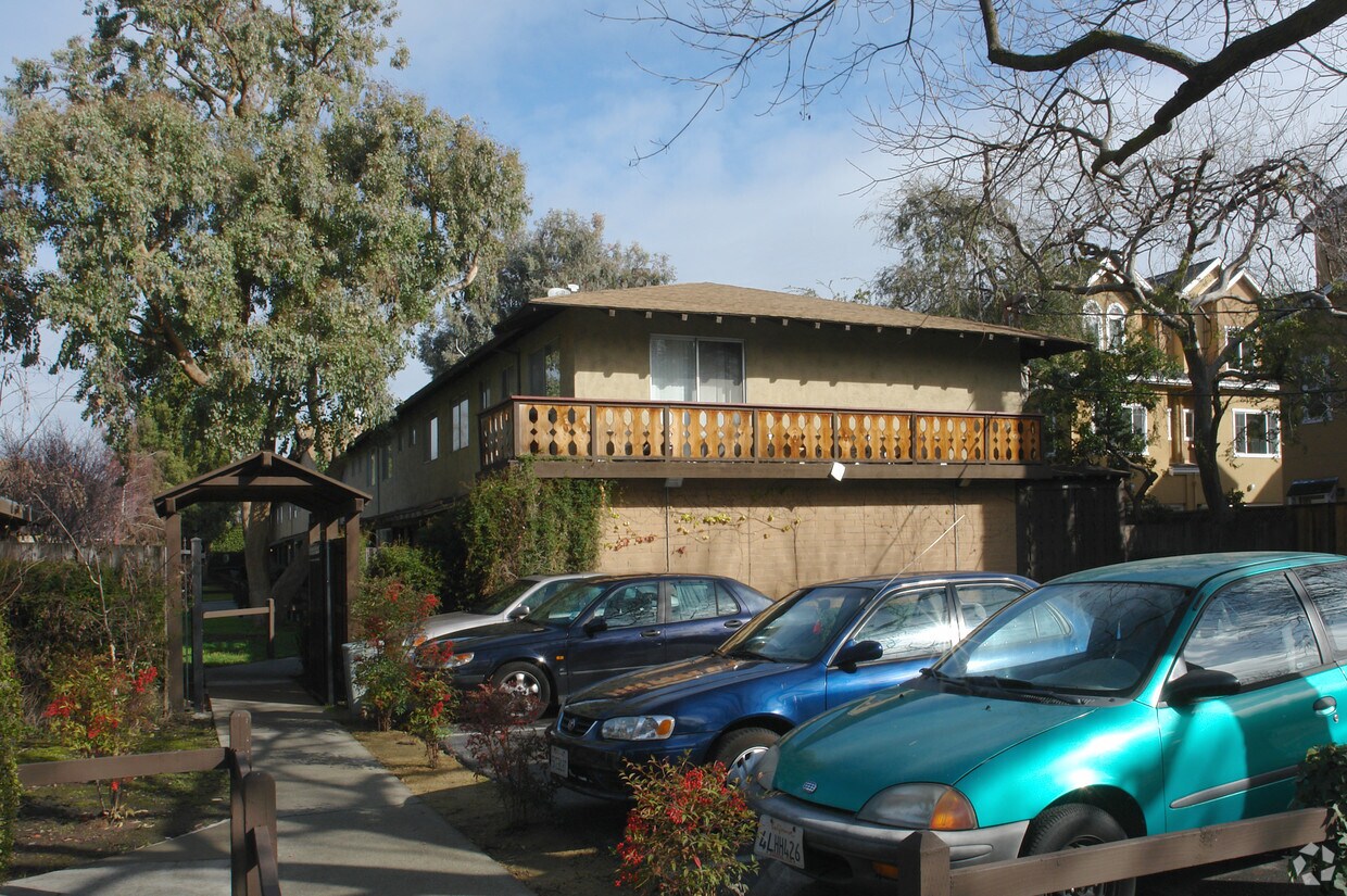 2310 Rock St - Rock Street Apartments