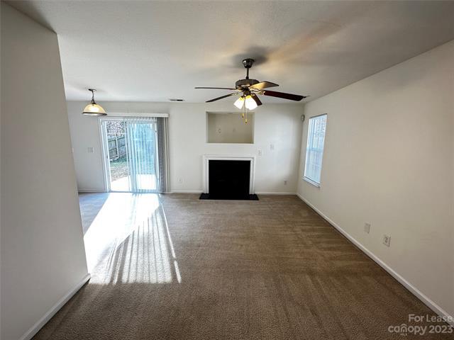 Foto del edificio - 5125 Autumn Oak Dr