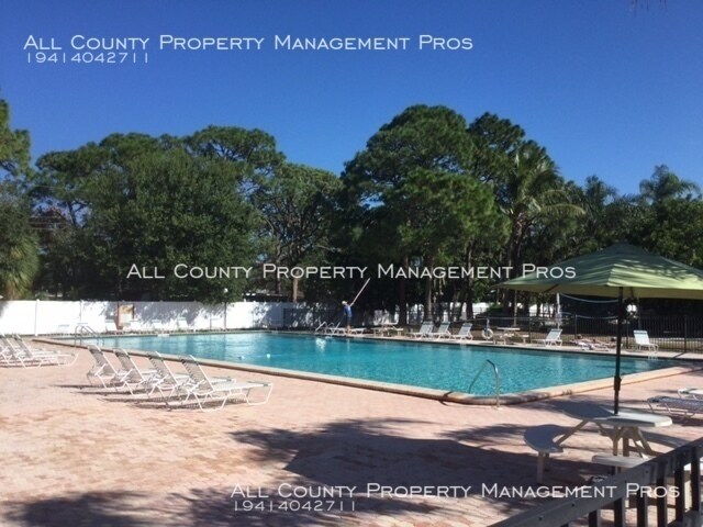 Foto del edificio - 2740 Coconut Bay Ln
