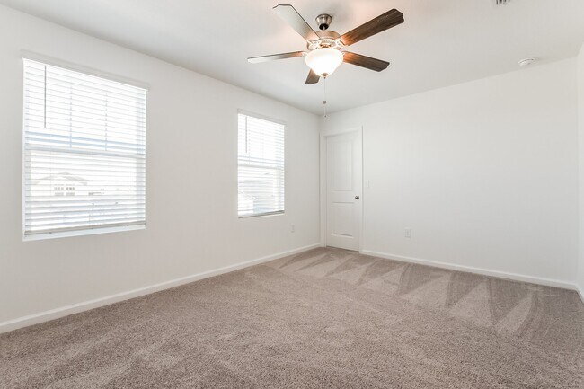 Foto del edificio - 2061 Hemingway Cir