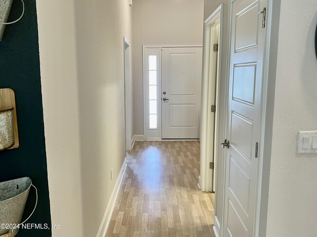 Building Photo - 8076 Belsay Cir