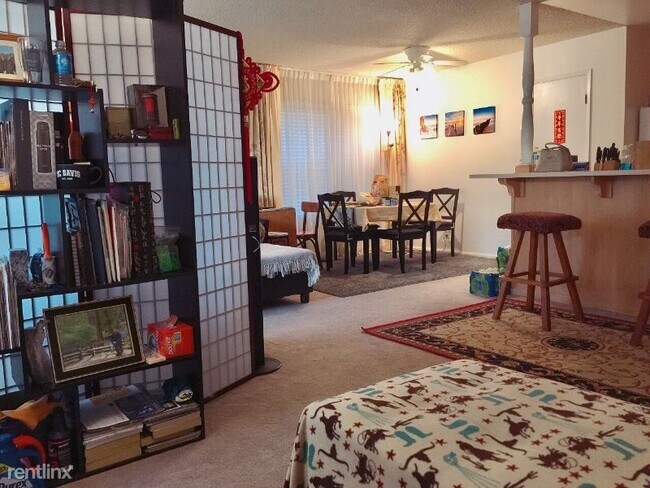 Foto del edificio - 2 br, 1 bath Condo - 3157 Occidental drive