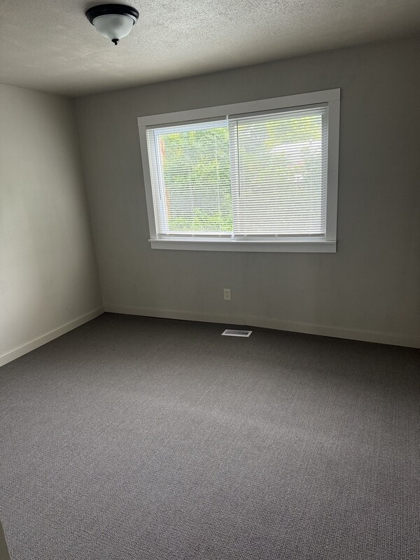 Foto del edificio - 908 E 17th Ave