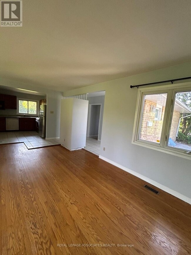 Building Photo - 98 Wigmore Dr