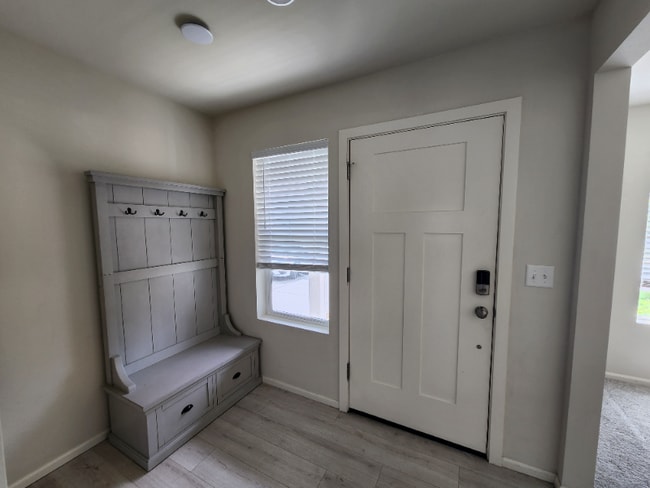 Building Photo - 15028 Iverson Lp SE