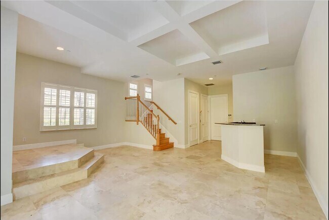 Foto del edificio - 545 NE 69th Cir